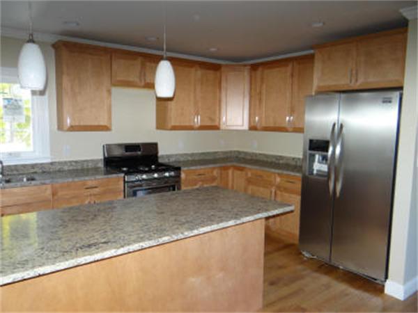 65 Chestnut Street Saugus, MA 01906 - Photo 5 of 23 Gallery Image 5