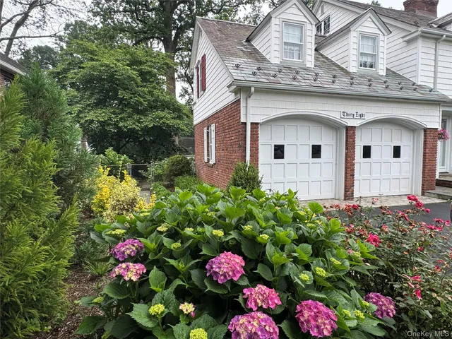 $2,795,000 | 38 Mason Drive, Manhasset, NY 11030