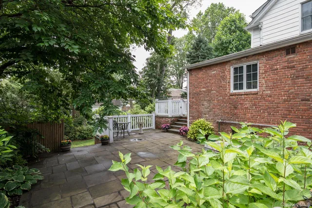 $2,795,000 | 38 Mason Drive, Manhasset, NY 11030