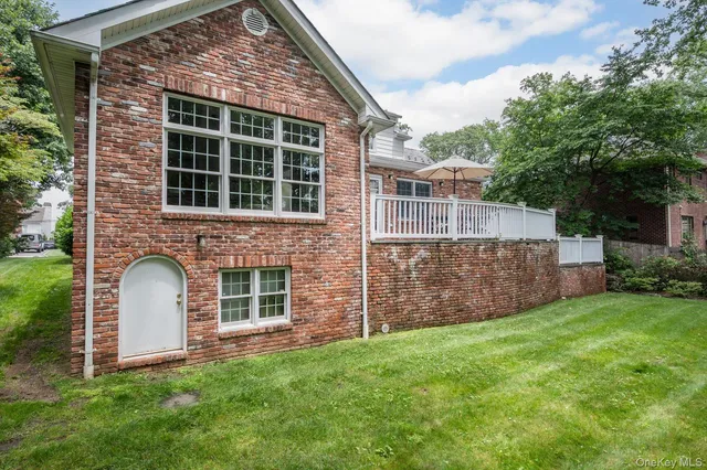 $2,795,000 | 38 Mason Drive, Manhasset, NY 11030