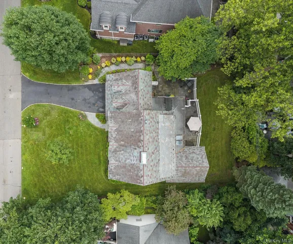 $2,795,000 | 38 Mason Drive, Manhasset, NY 11030