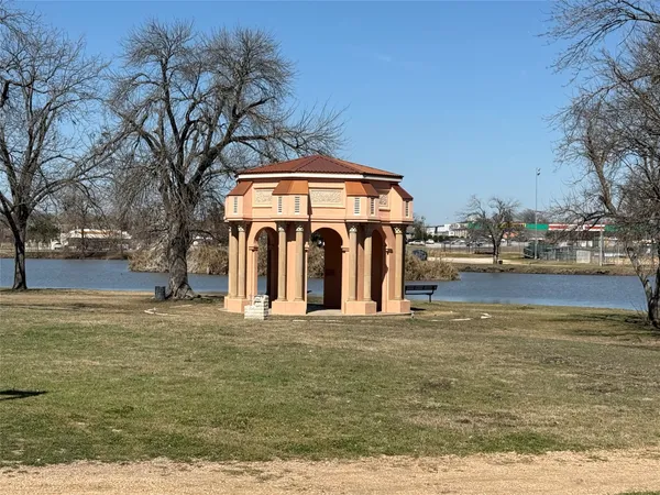 $1,295 | 1209 Vance Street, Unit 10, Taylor, TX 76574