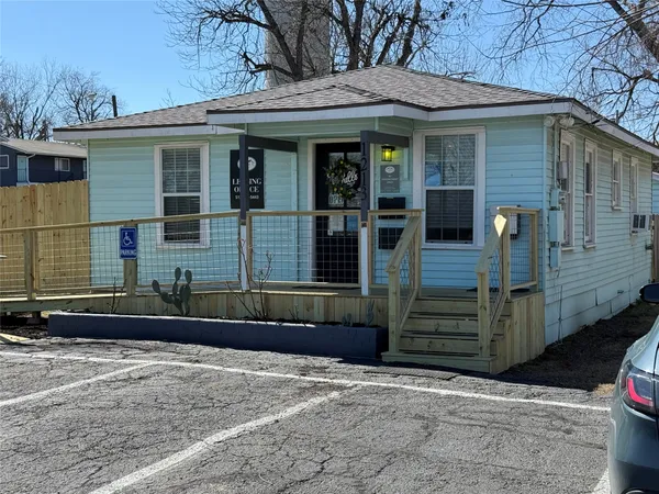 $1,295 | 1209 Vance Street, Unit 10, Taylor, TX 76574