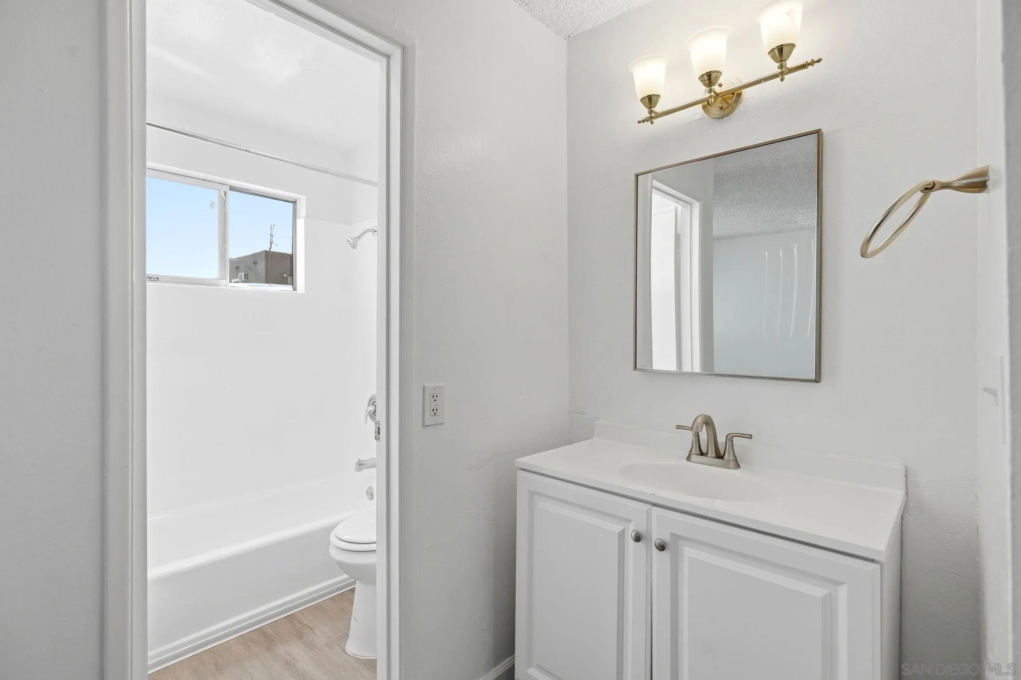 4881 Rolando Court San Diego, CA 92115 - Photo 11 of 16