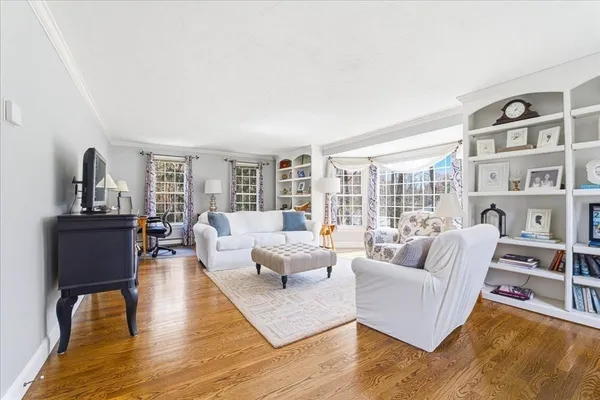 $999,900 | 7 Bogastow Circle, Millis, MA 02054