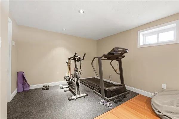 $999,900 | 7 Bogastow Circle, Millis, MA 02054