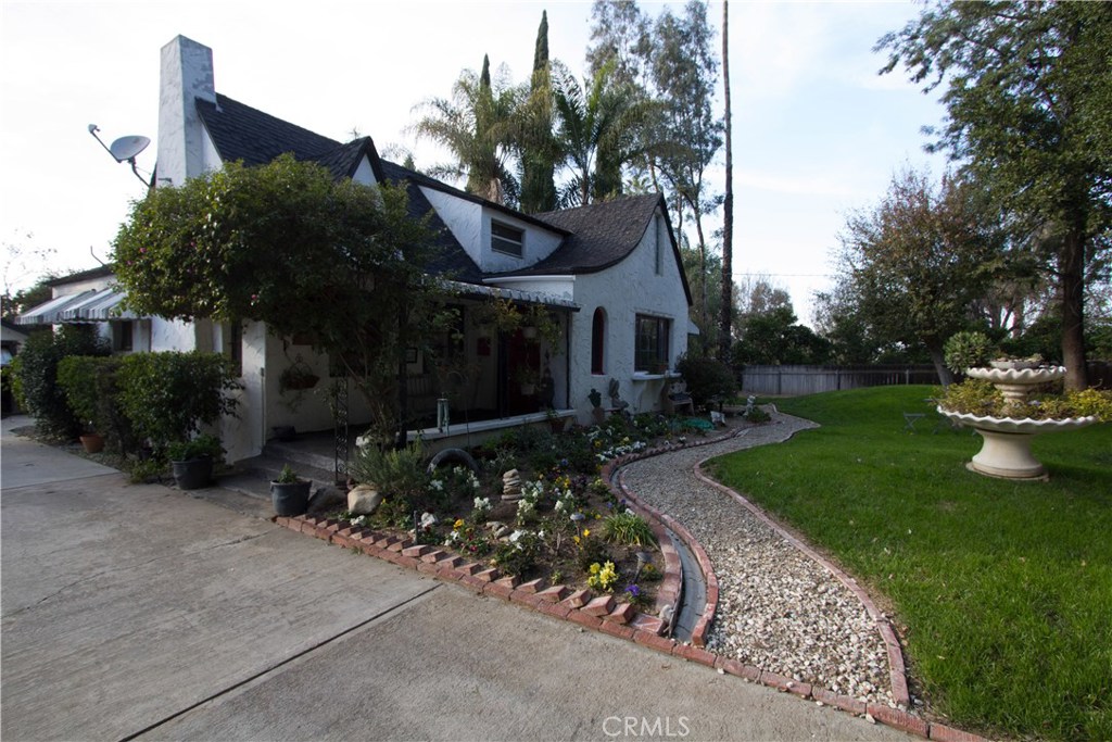 1806 Washington Street Riverside, CA 92506 - Photo 1 of 15