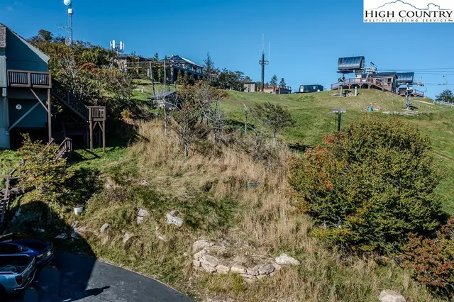 $125,900 | 104 Beech Top Road, Beech Mountain, NC 28604