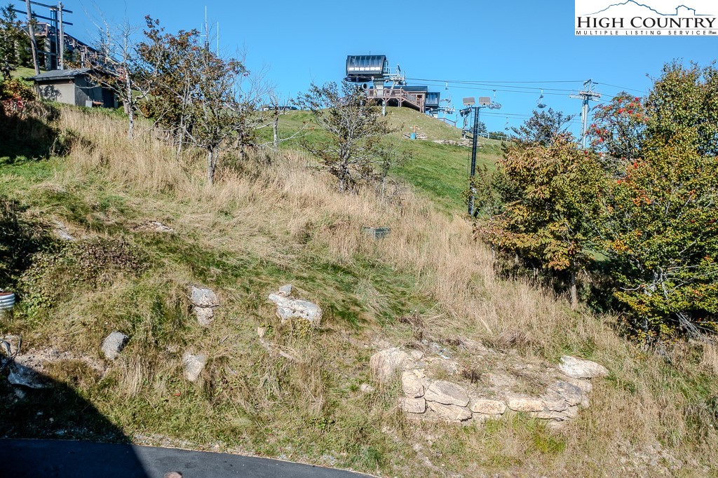 104 Beech Top Road Beech Mountain, NC 28604 - Photo 7 of 16