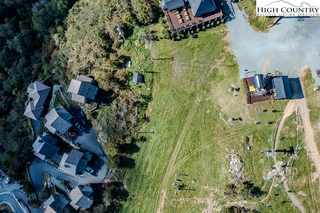 104 Beech Top Road Beech Mountain, NC 28604 - Photo 8 of 16