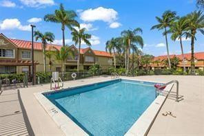18338 Northwest 68th Avenue, Unit B Hialeah, FL 33015 - Photo 21 of 24 Photo 17
