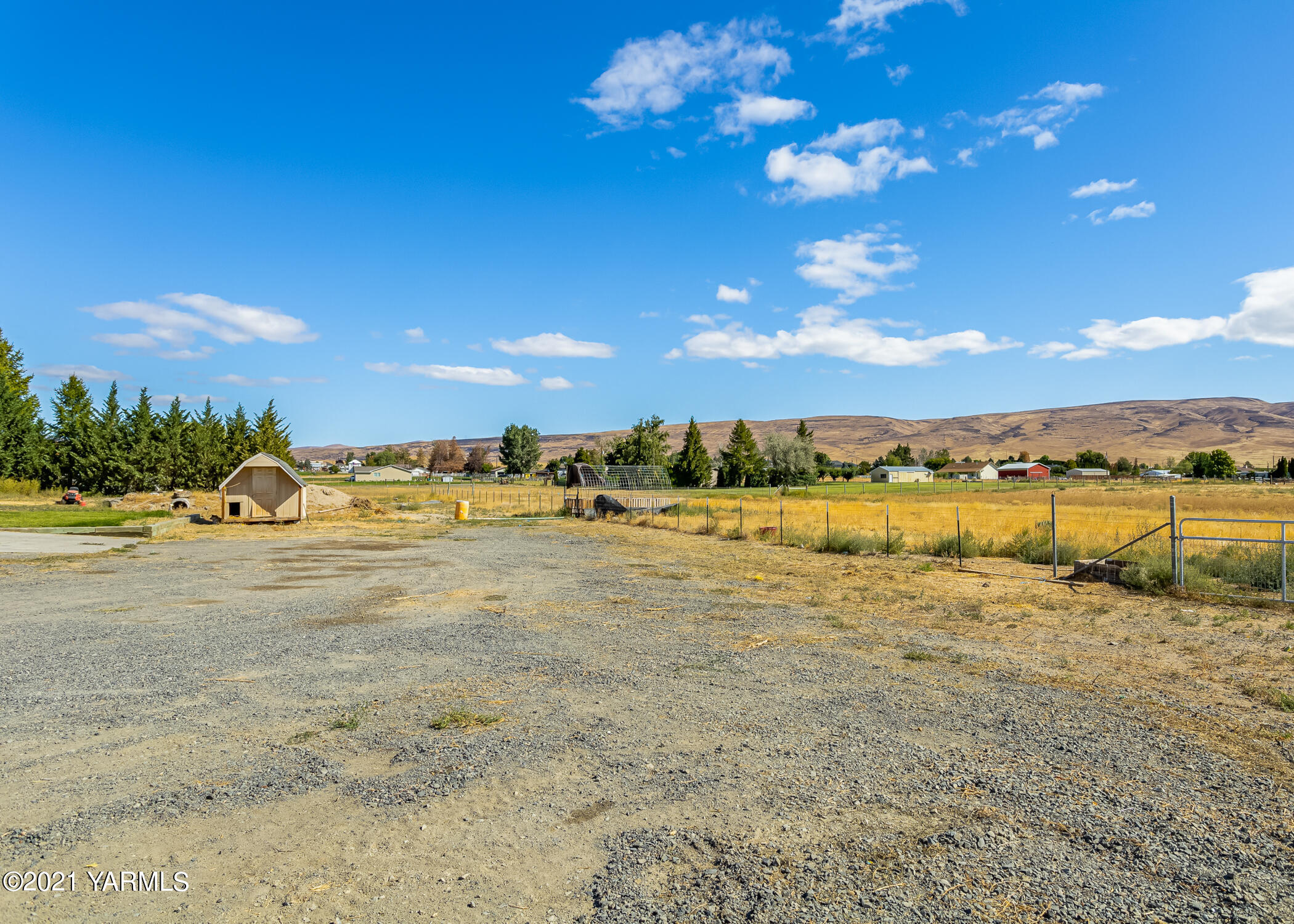 391 Sheep Company Road Selah, WA 98942 - Photo 23 of 26 a view of an ocean view