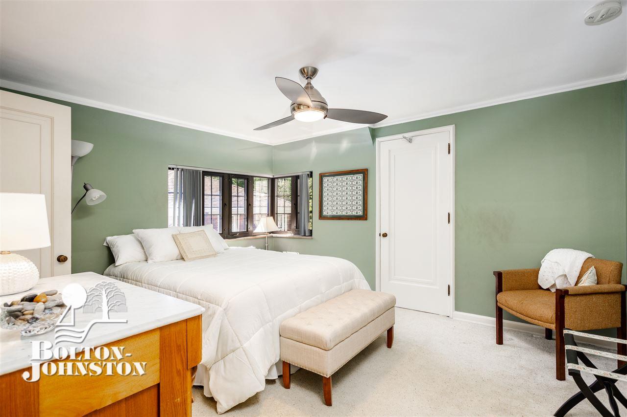 133 Merriweather Road Grosse Pointe, MI 48236 - Photo 29 of 65 Bedroom 3