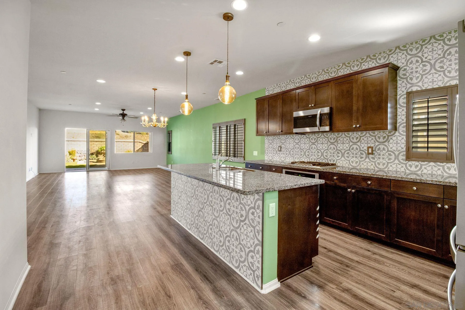 393 Calabrese Street Fallbrook, CA 92028 - Photo 15 of 38 Gallery Image 15