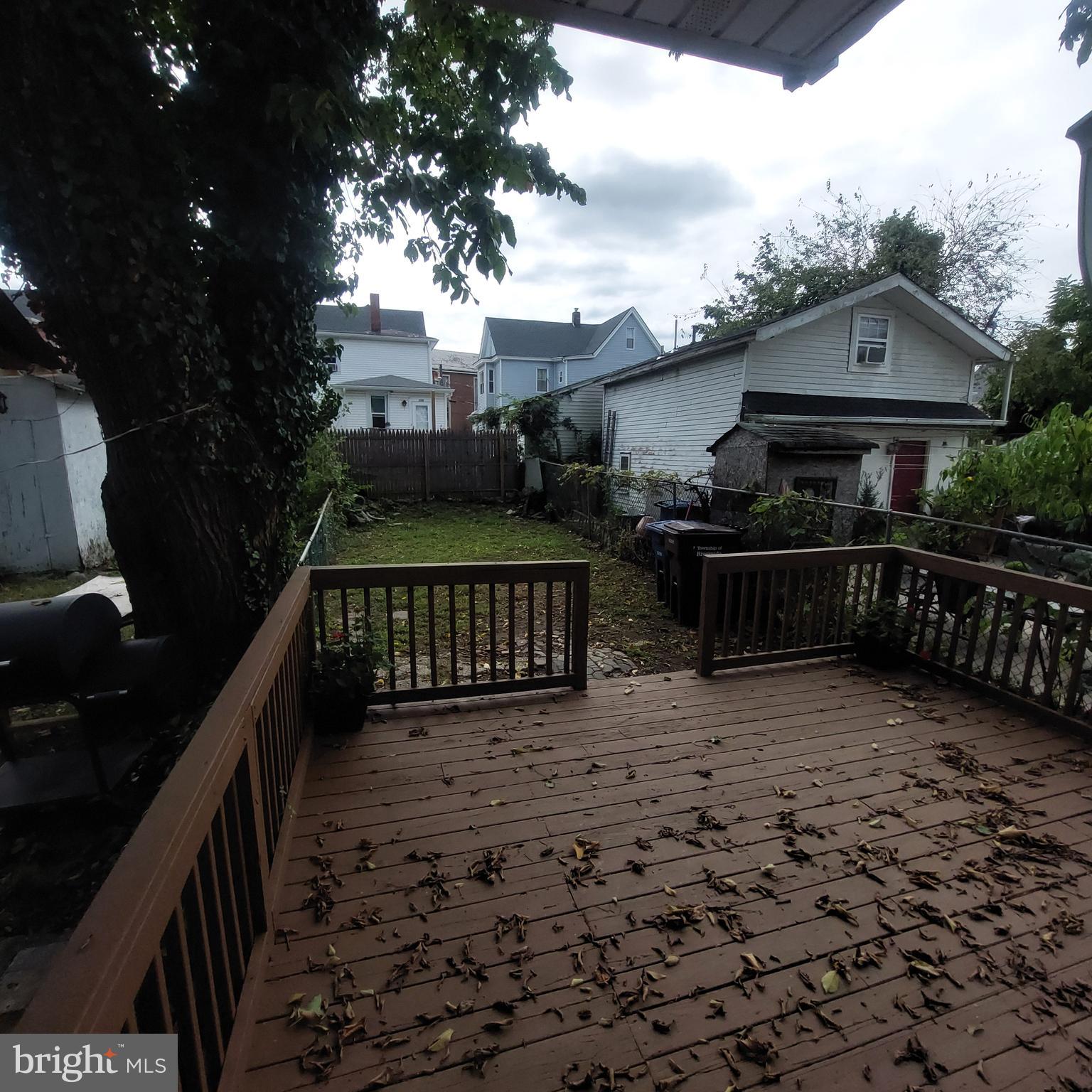 234 Kossuth Street Riverside, NJ 08075 - Photo 11 of 22 Rear fenced yard & open deck