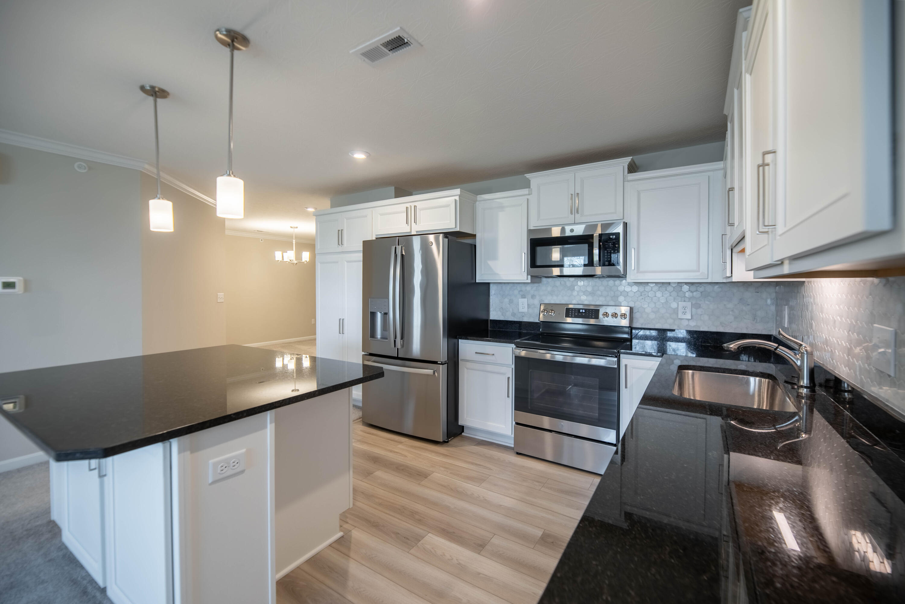 2293 Piazza Ridge Covington, KY 41017 - Photo 4 of 27 Gallery Image 4