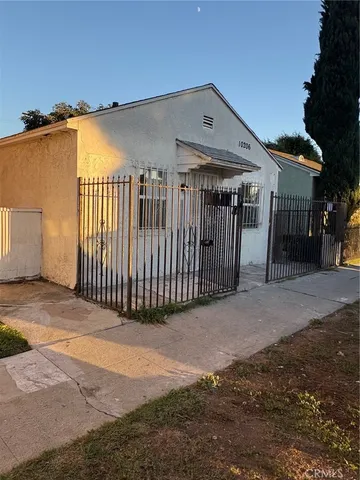 a view of a porch with a backyard
