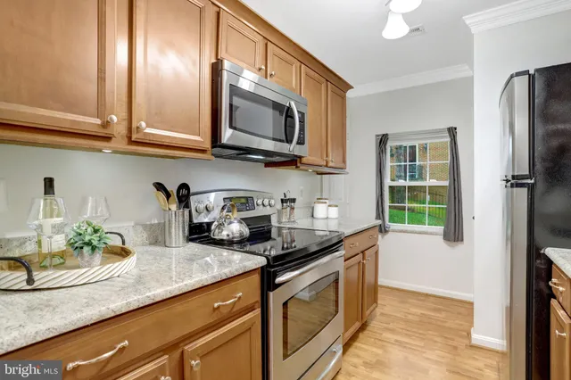 $335,000 | 245 South Pickett Street, Unit 102, Alexandria, VA 22304