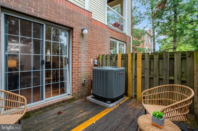 $335,000 | 245 South Pickett Street, Unit 102, Alexandria, VA 22304