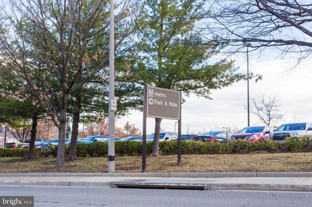 $335,000 | 245 South Pickett Street, Unit 102, Alexandria, VA 22304