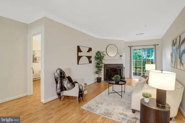 $335,000 | 245 South Pickett Street, Unit 102, Alexandria, VA 22304