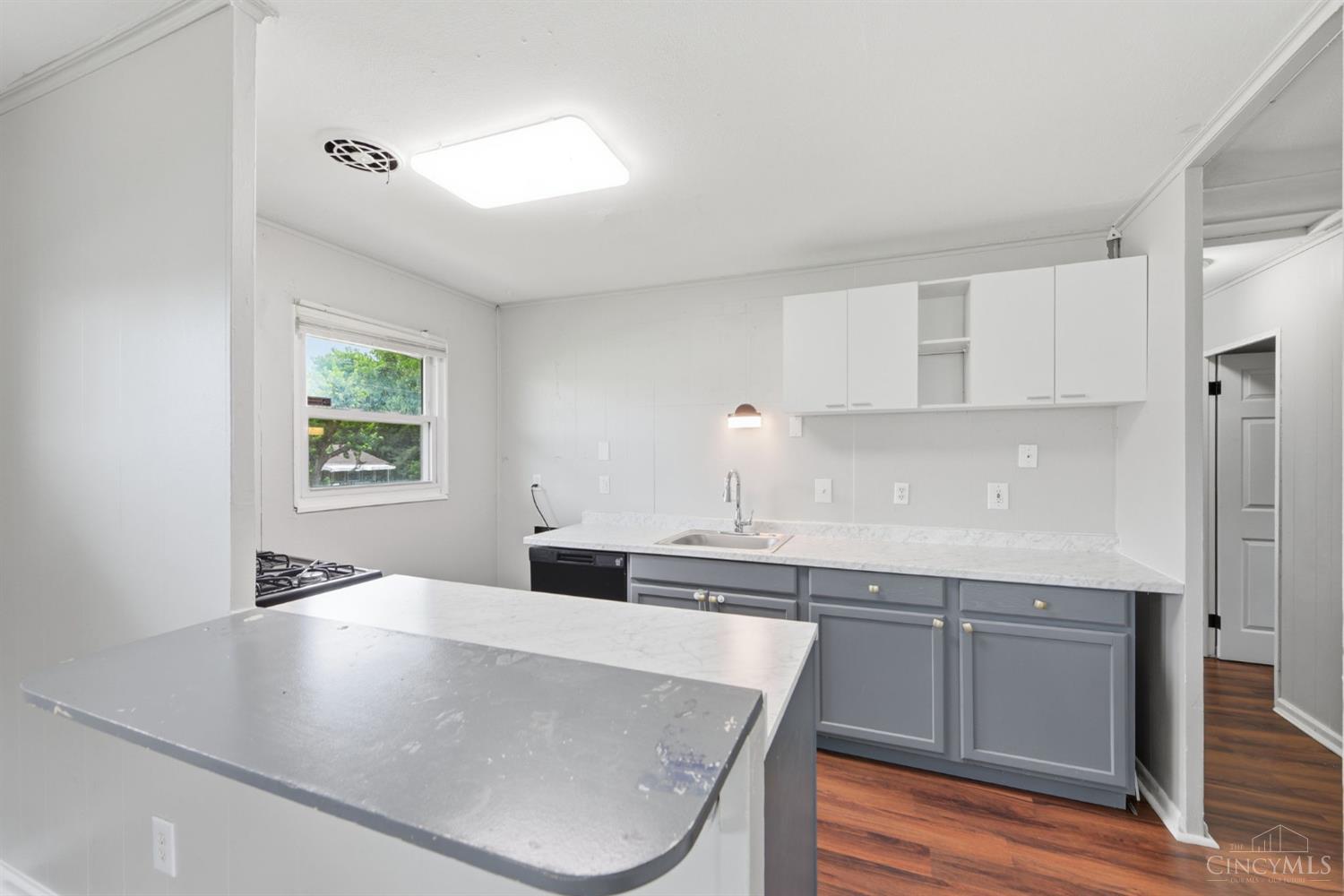 9596 Pippin Road Cincinnati, OH 45231 - Photo 11 of 36 Gallery Image 11