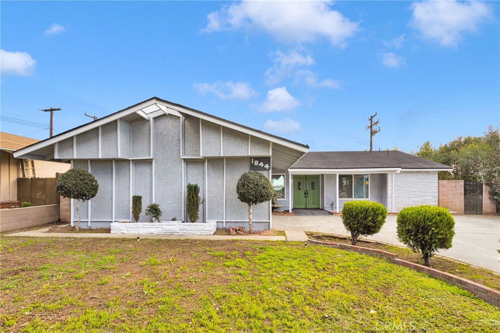 1844 North Alston Avenue Colton, CA 92324 - Photo 2 of 16