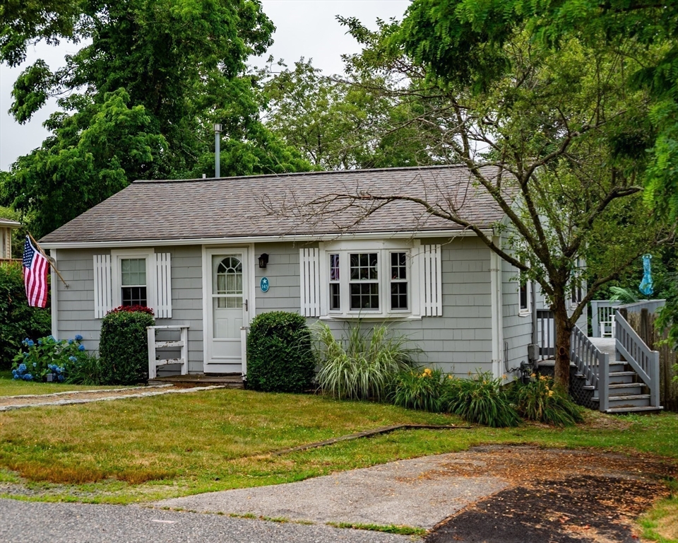 145 Arnold Road Marshfield, MA 02050 - Photo 2 of 13