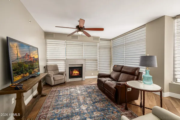 $1,050,000 | 120 East Rio Salado Parkway, Unit 204, Tempe, AZ 85281