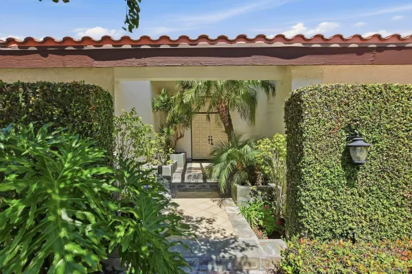 $9,500 | 6495 Caminito Northland, La Jolla, CA 92037