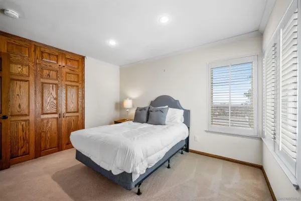 $9,500 | 6495 Caminito Northland, La Jolla, CA 92037