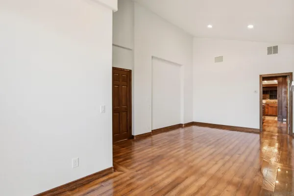 $9,500 | 6495 Caminito Northland, La Jolla, CA 92037