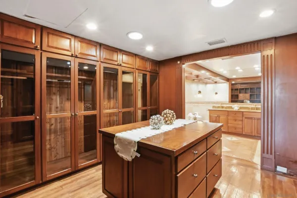 $9,500 | 6495 Caminito Northland, La Jolla, CA 92037