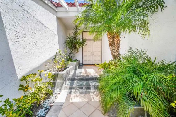 $9,500 | 6495 Caminito Northland, La Jolla, CA 92037