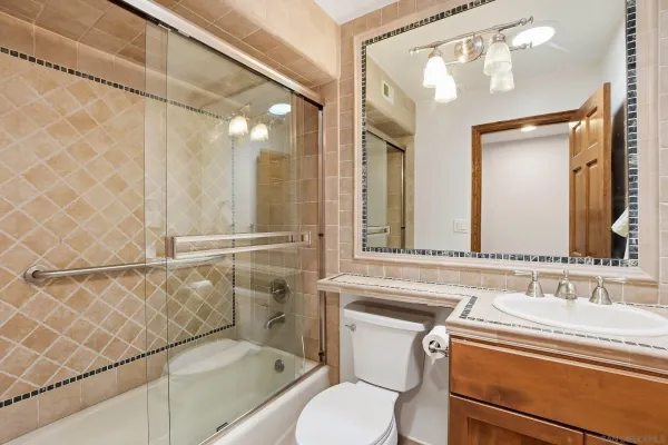 $9,500 | 6495 Caminito Northland, La Jolla, CA 92037