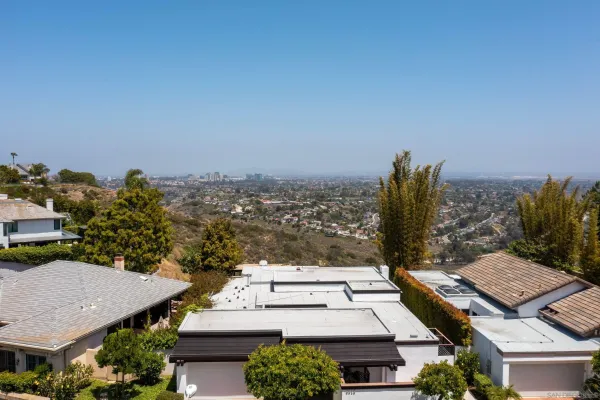$9,500 | 6495 Caminito Northland, La Jolla, CA 92037