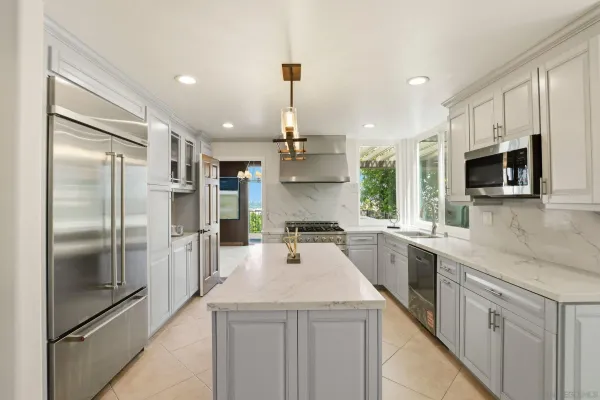 $9,500 | 6495 Caminito Northland, La Jolla, CA 92037