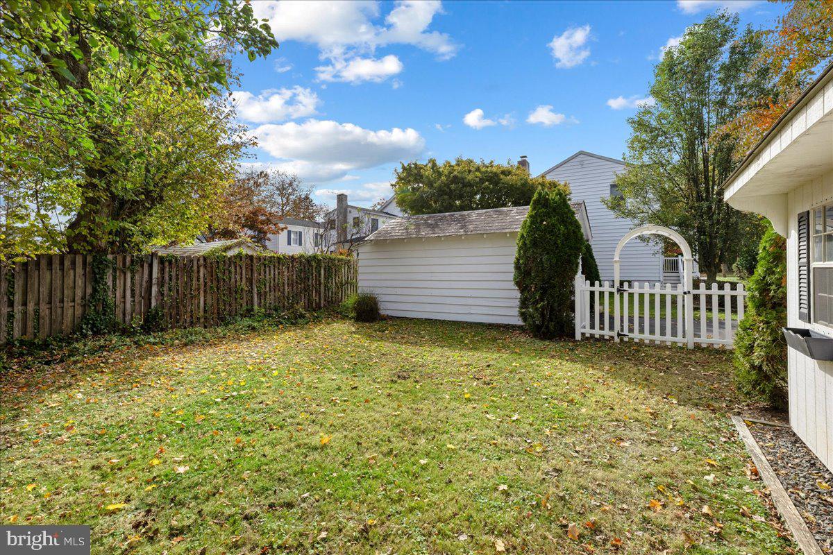 164 Roxboro Road Lawrence Township, NJ 08648 - Photo 29 of 31 Fenced yard space