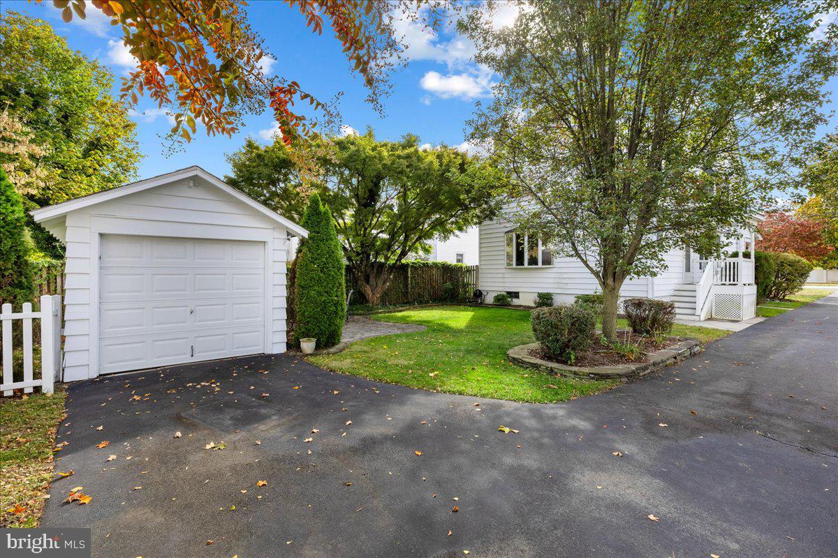 164 Roxboro Road Lawrence Township, NJ 08648 - Photo 30 of 31 Single car garage