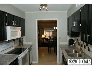5803 Sharon Road, Unit L Charlotte, NC 28210 - Photo 2 of 10 Gallery Image 2