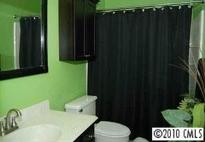 5803 Sharon Road, Unit L Charlotte, NC 28210 - Photo 6 of 10 Gallery Image 6