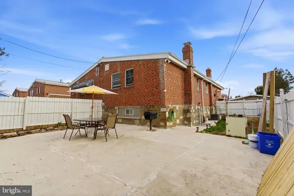 a view of a house with sitting area
