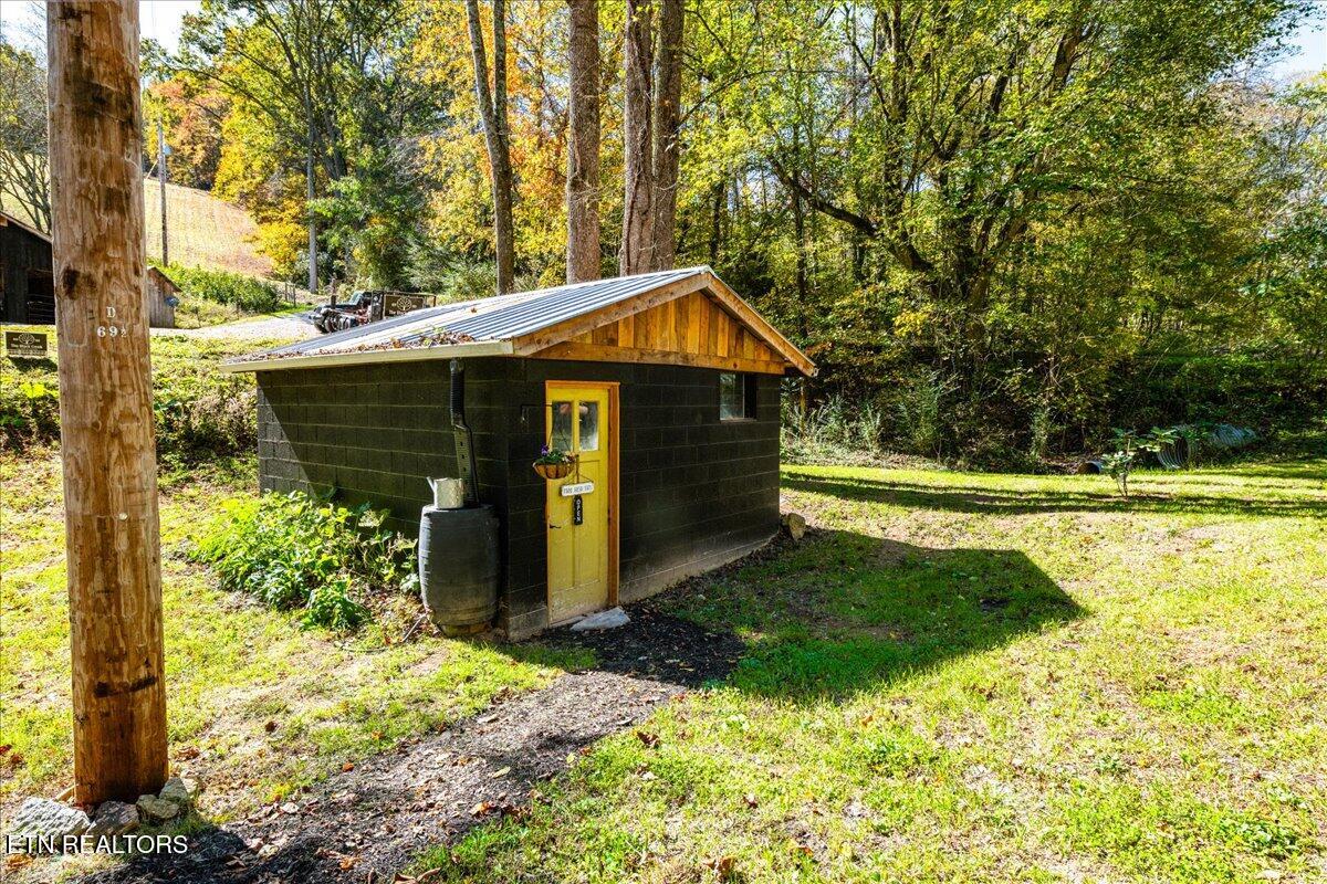 2938 Cedar Creek Road La Follette, TN 37766 - Photo 24 of 39 cedar-creek-barn-outbuilding.