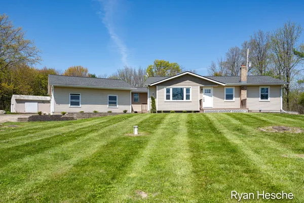 $463,000 | 4837 Bancroft Avenue Southeast, Lowell, MI 49331