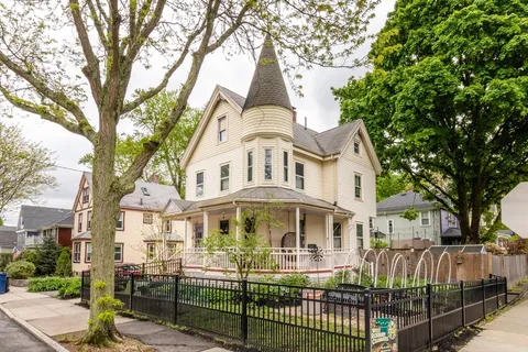 $999,000 | 40 Ivory Street, Boston, MA 02132