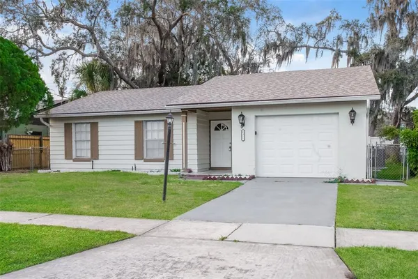 $2,165 | 8311 Esperanza Street, Orlando, FL 32817