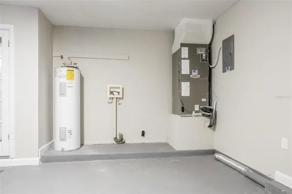 $2,165 | 8311 Esperanza Street, Orlando, FL 32817