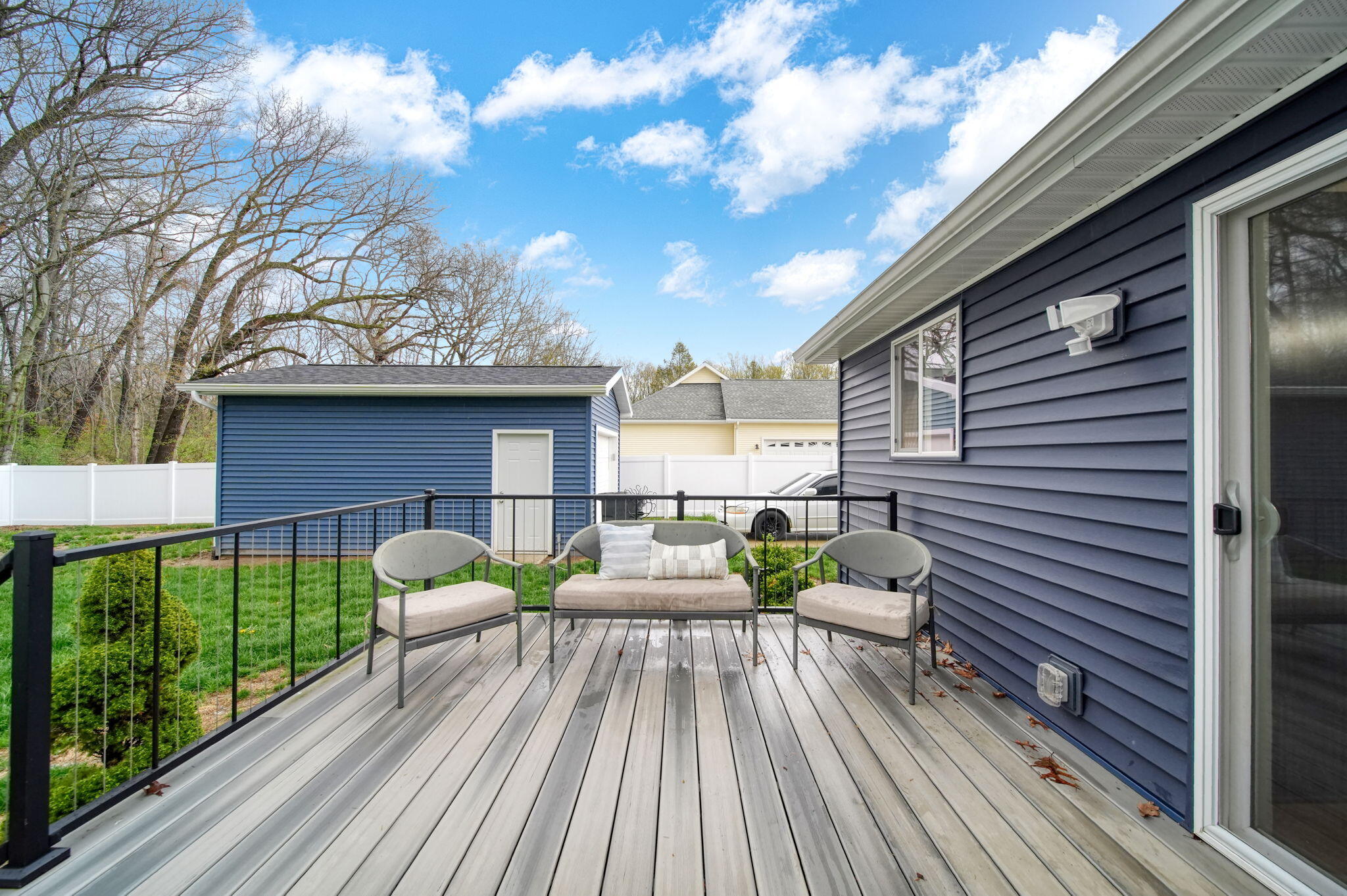 5178 Stone River Road Jackson, MI 49201 - Photo 16 of 41 Back deck