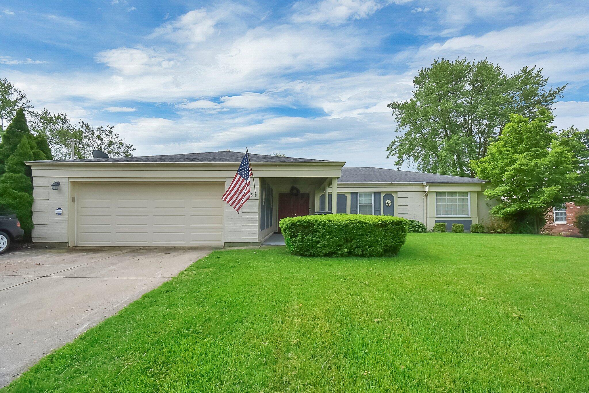335 Villa Road Springfield, OH 45503 - Photo 2 of 27 2-web-or-mls-335-villa-rd