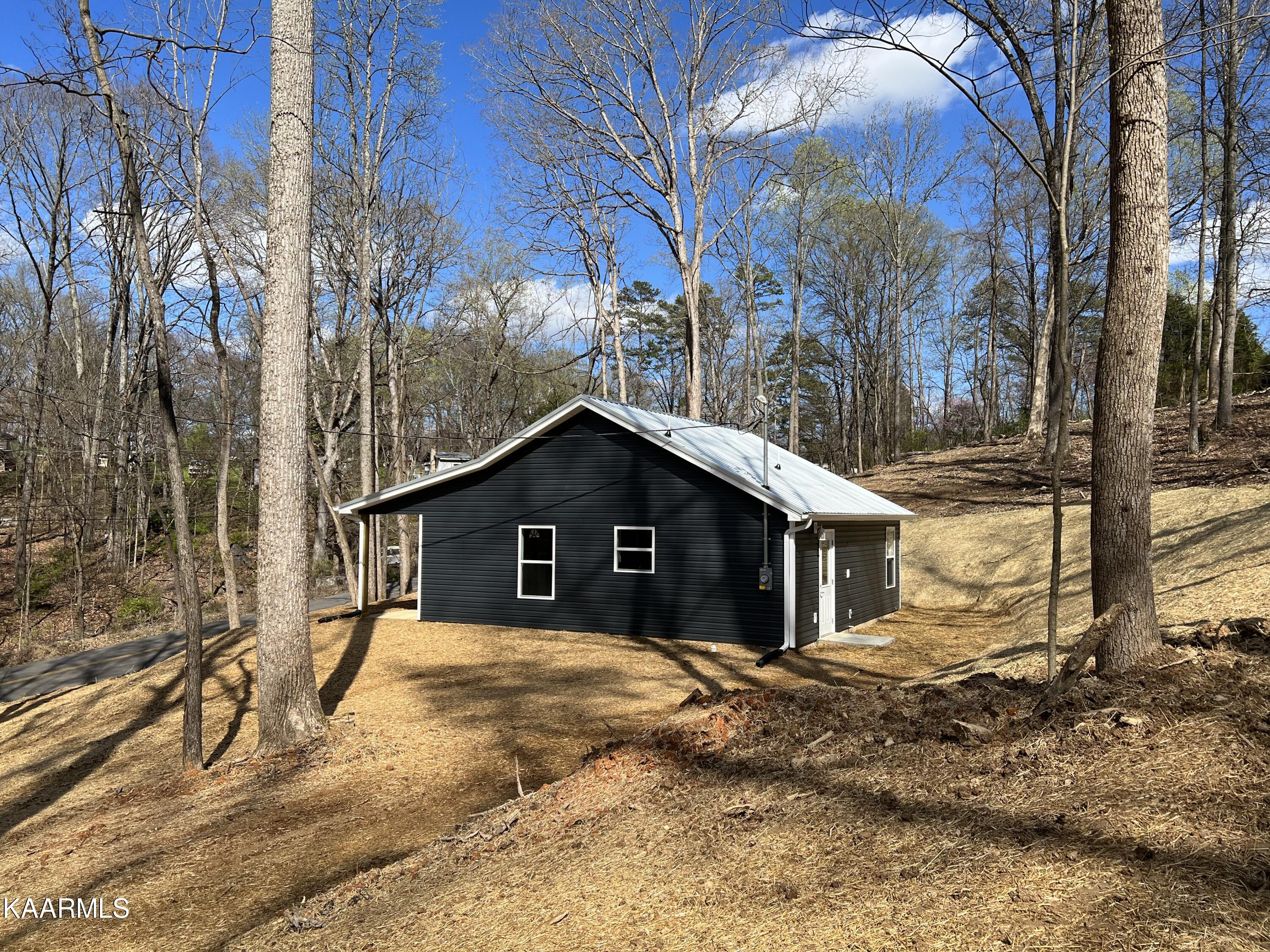 399 Hebron Church Road Jefferson City, TN 37760 - Photo 2 of 32 IMG_6248